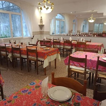 Hotel Calvaire Lourdes Luaran gambar
